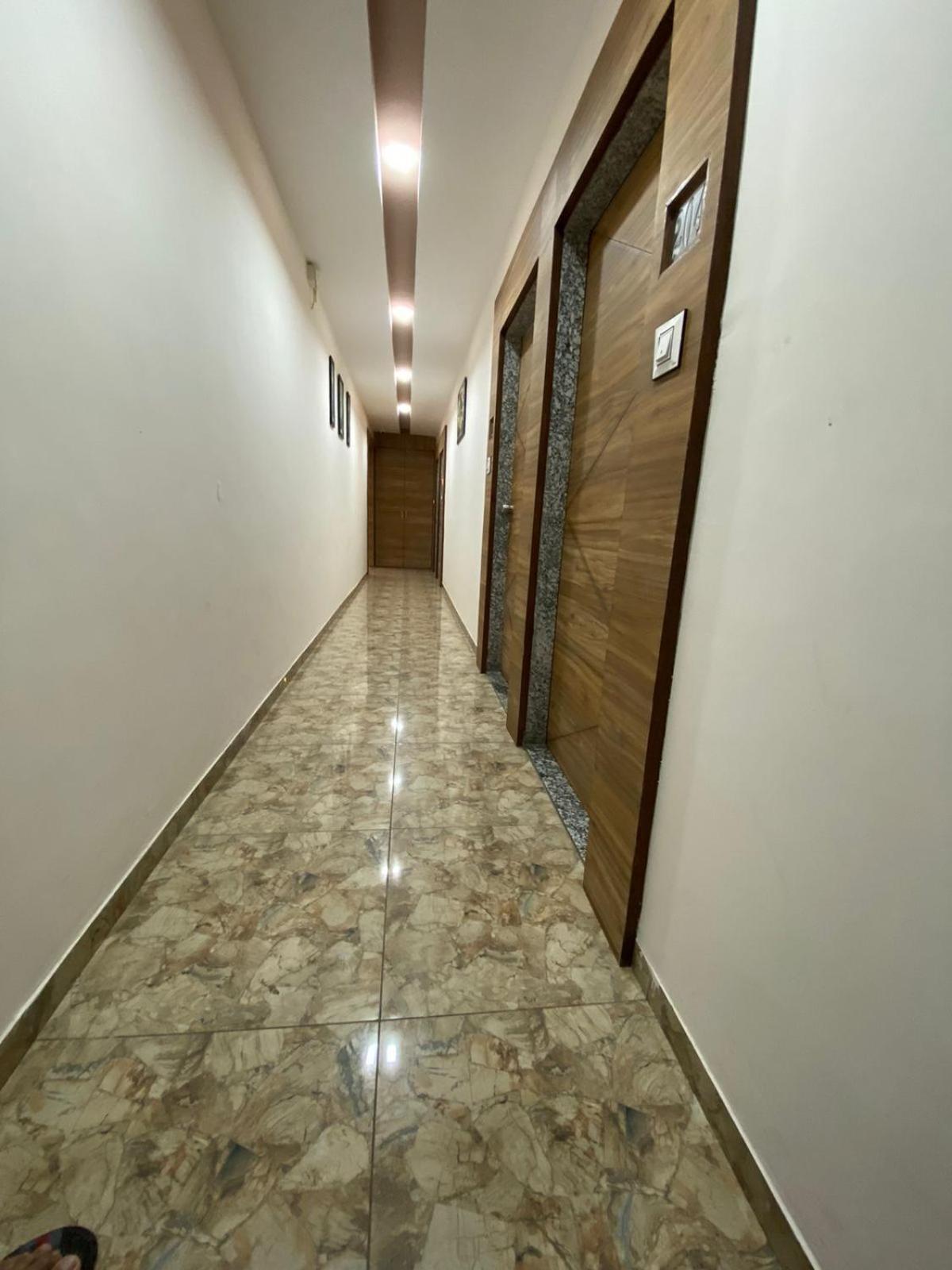 Hotelsuncity Inn Vadodara Dış mekan fotoğraf